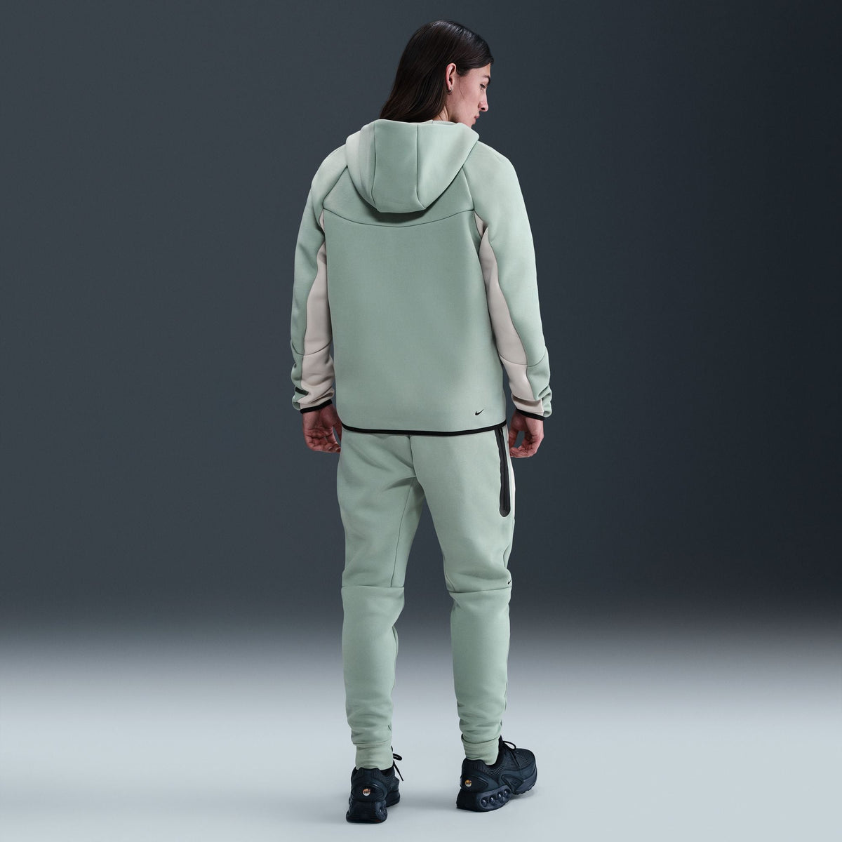 Nike Tech Full-Zip Windrunner Hoodie - Men's