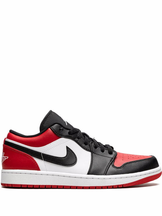1 Low Bred Toe Sneakers