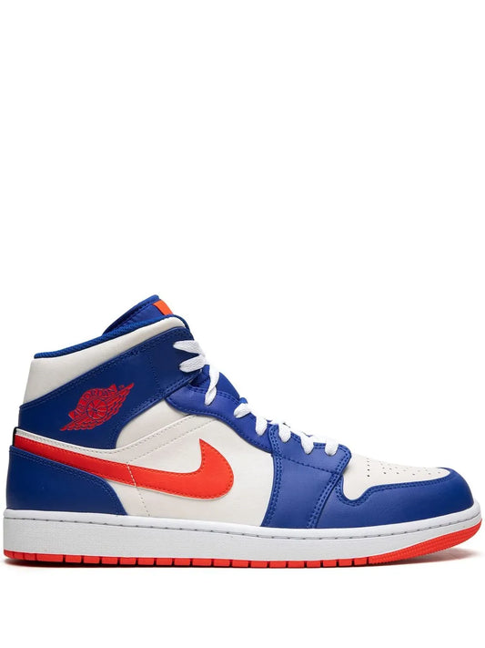 1 Mid Knicks Sneakers