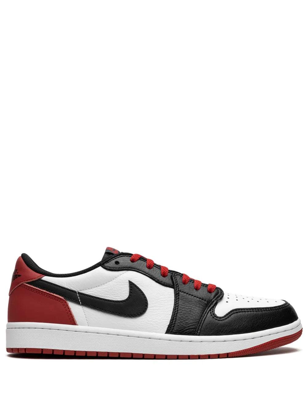 1 Low Og Black Toe Sneakers