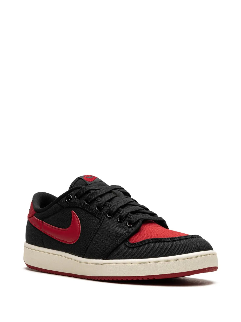 1 Ko Low Bred Sneakers