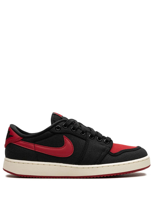 1 Ko Low Bred Sneakers