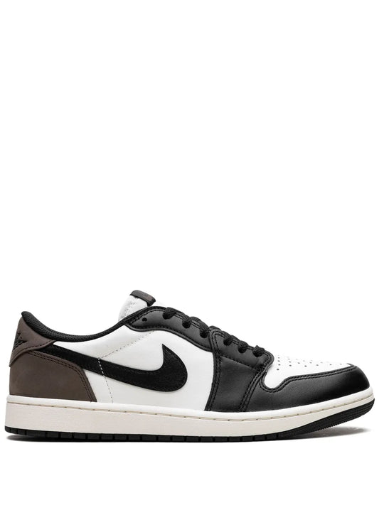 1 Low Og Mocha Sneakers