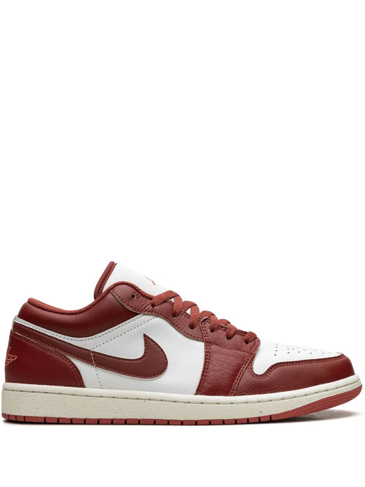 1 Low Se Dune Red Sneakers