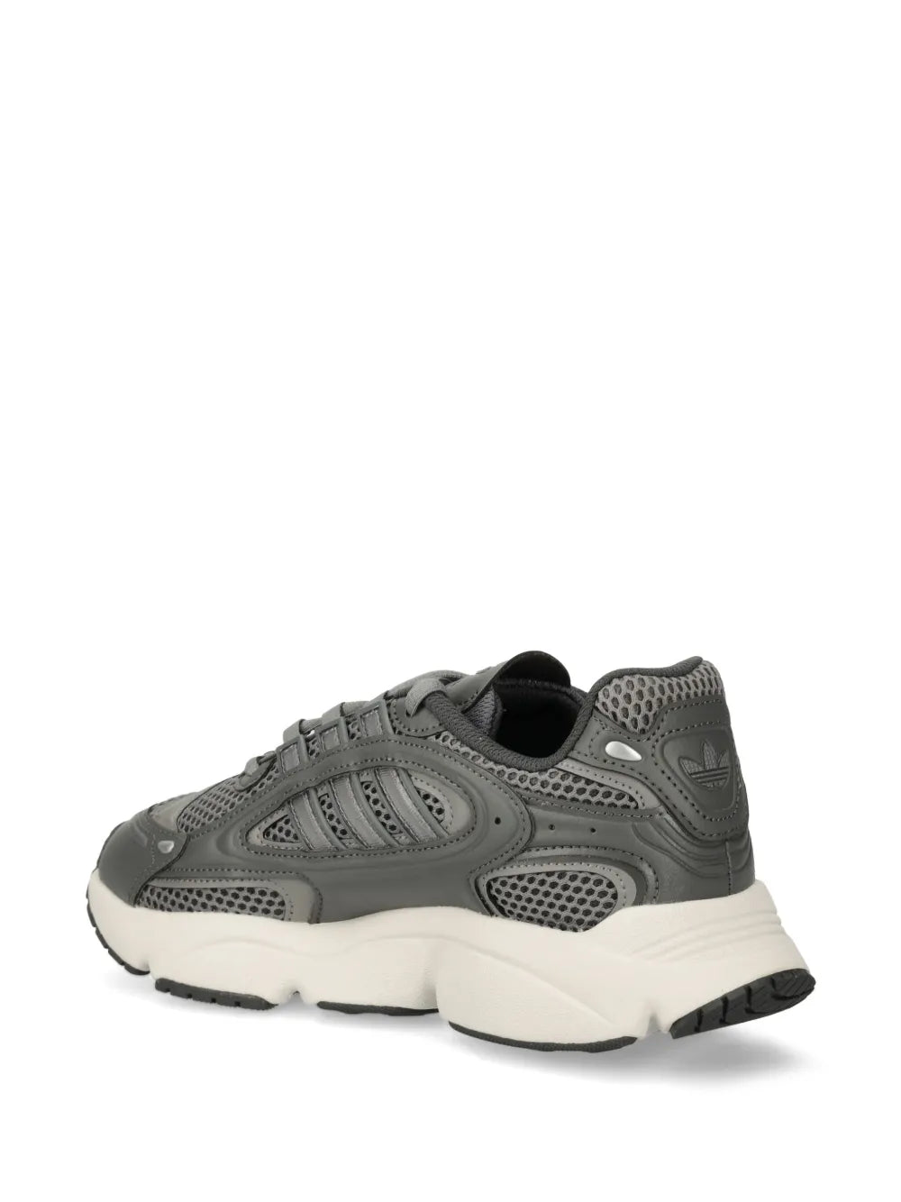 Ozmillen Sneakers