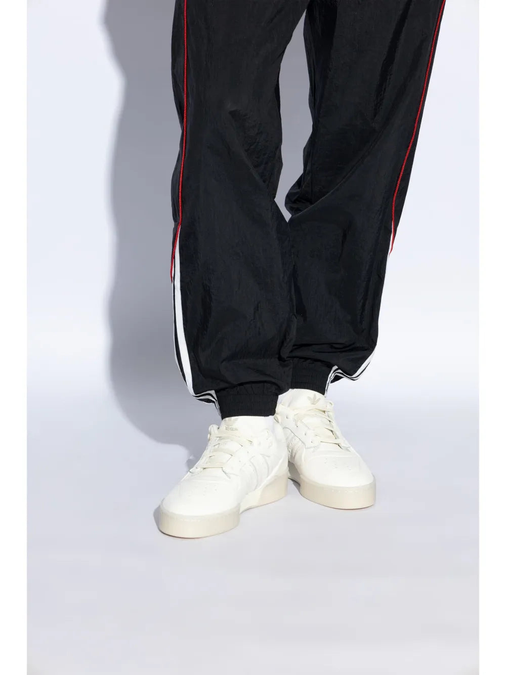 Rivalry Lux Low Sneakers