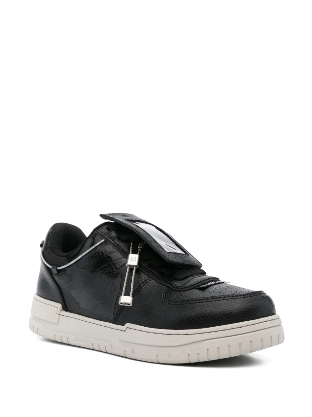 Avril Sneakers