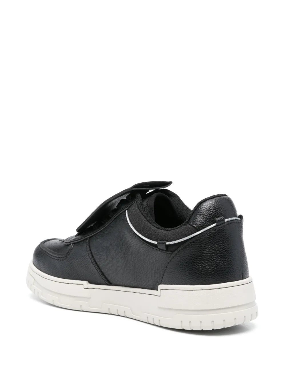 Avril Sneakers