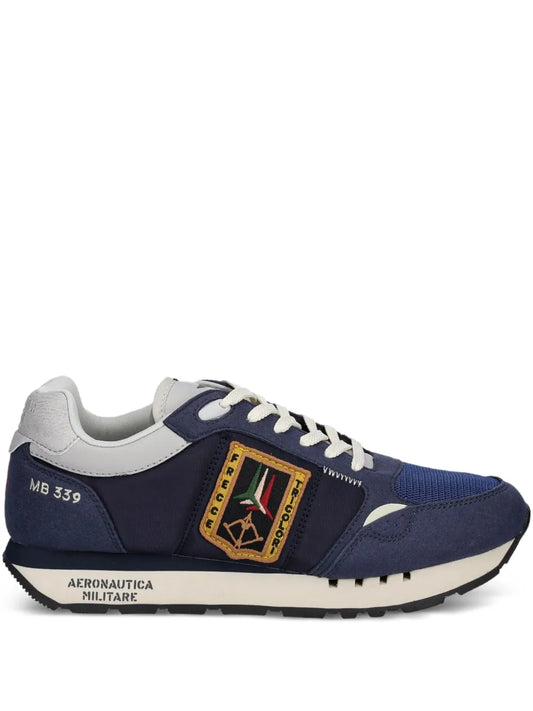 Patch-Detail Sneakers