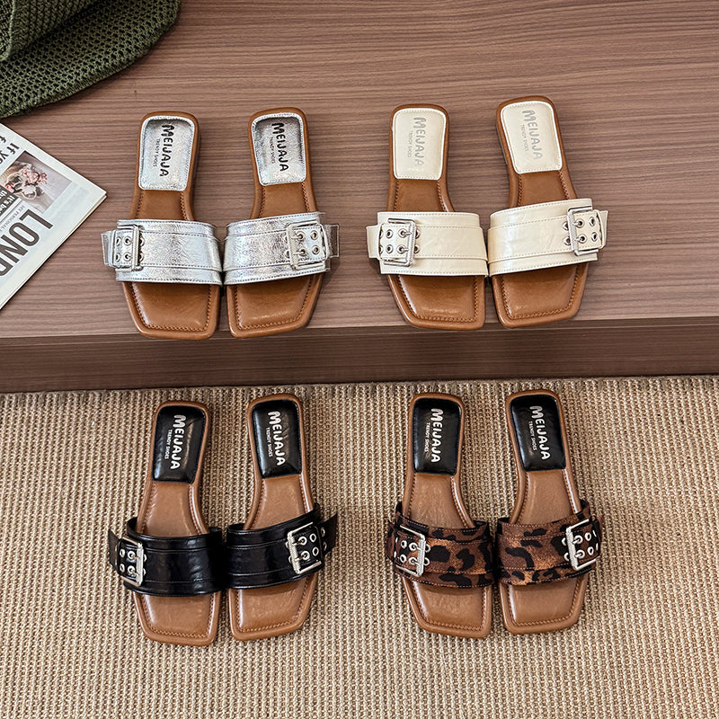 Bestseller Women's Outdoor Slides, New Summer 2026, Fashion Versatile Flat Sandals, Comfortable All-Day Wear To Match Dresses