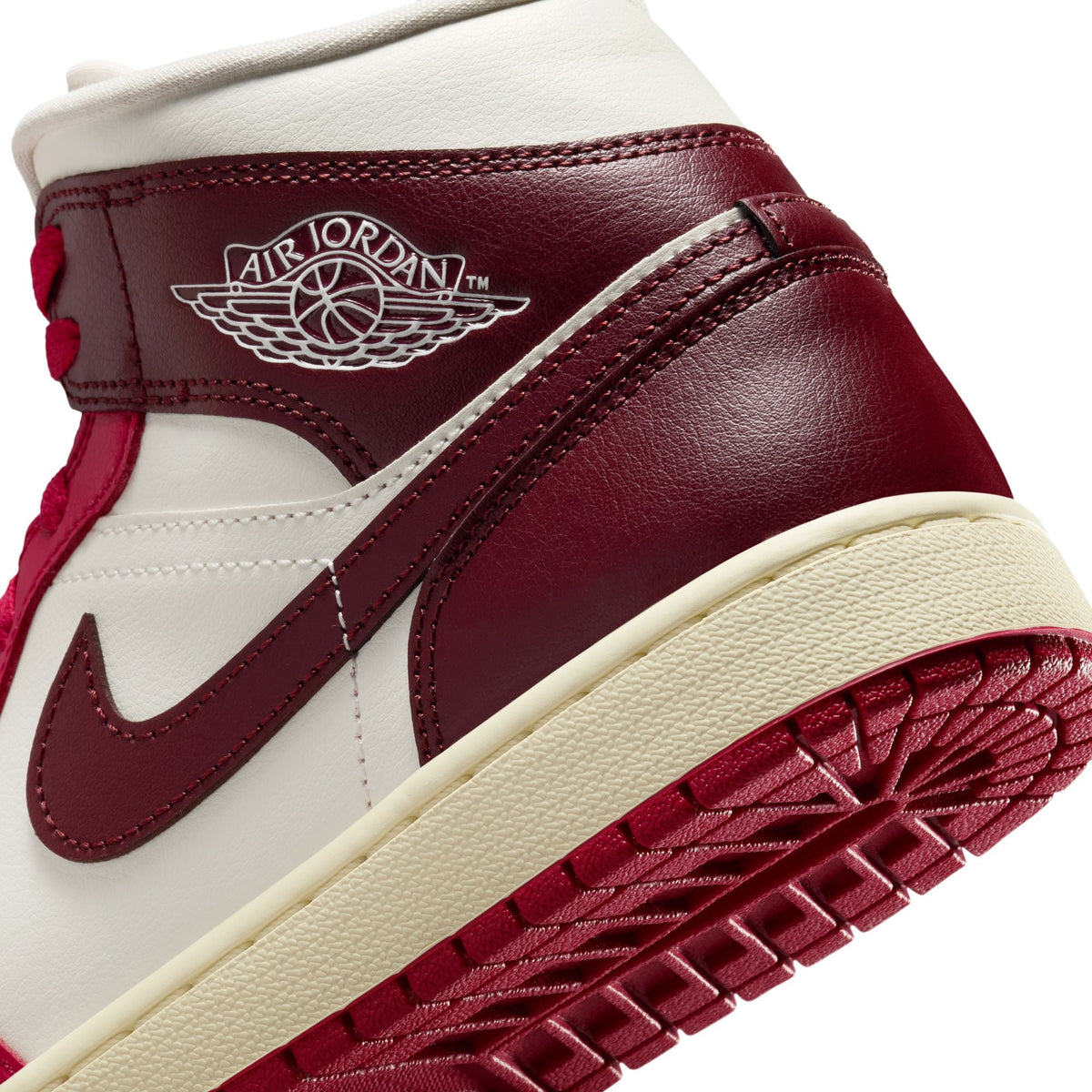 Air Jordan 1 Mid - Women's
