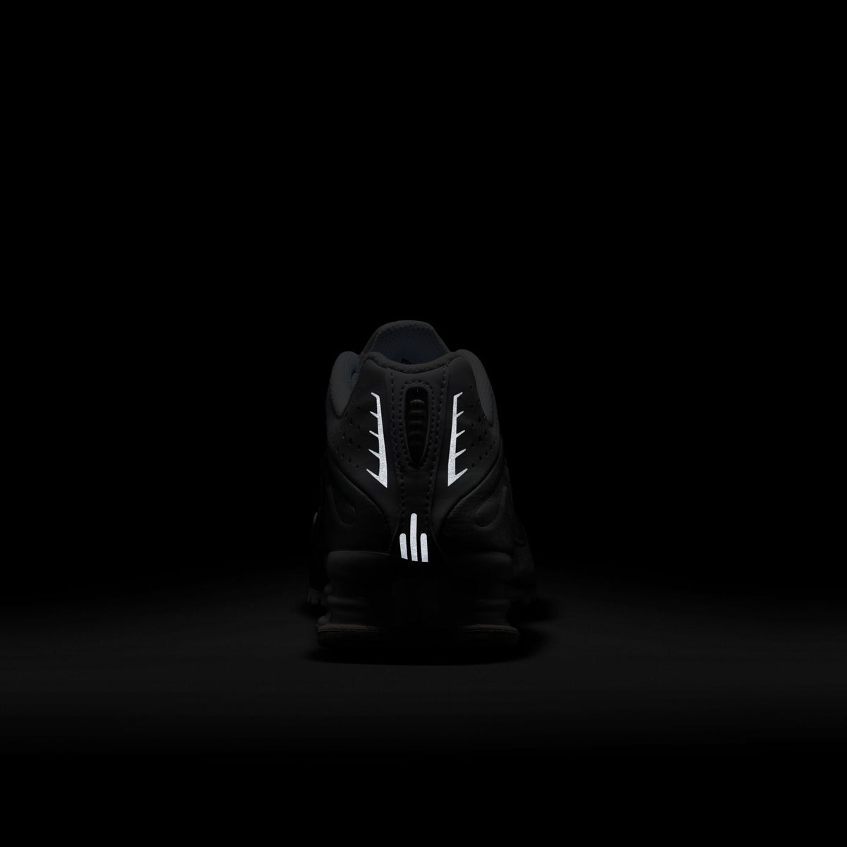 Nike Shox R4 - Non Adult