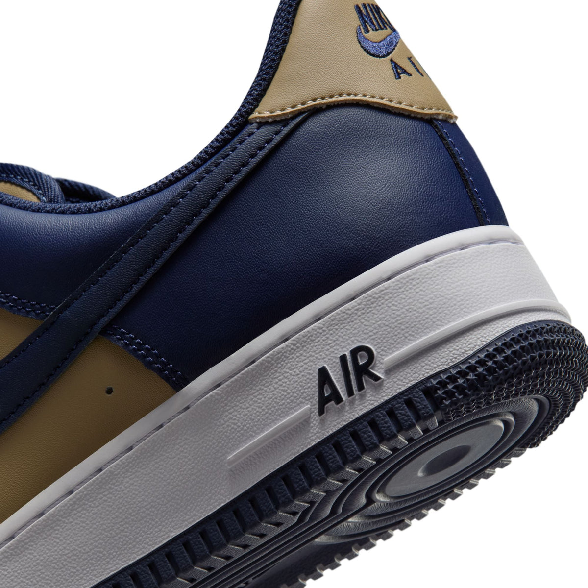 Nike Air Force 1'07  - Men's
