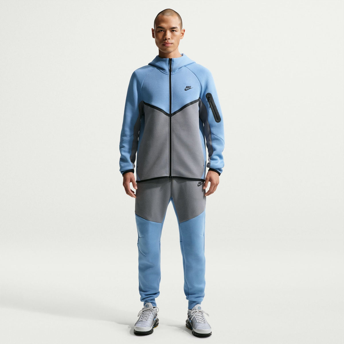 Nike Tech Full-Zip Windrunner Hoodie - Men's