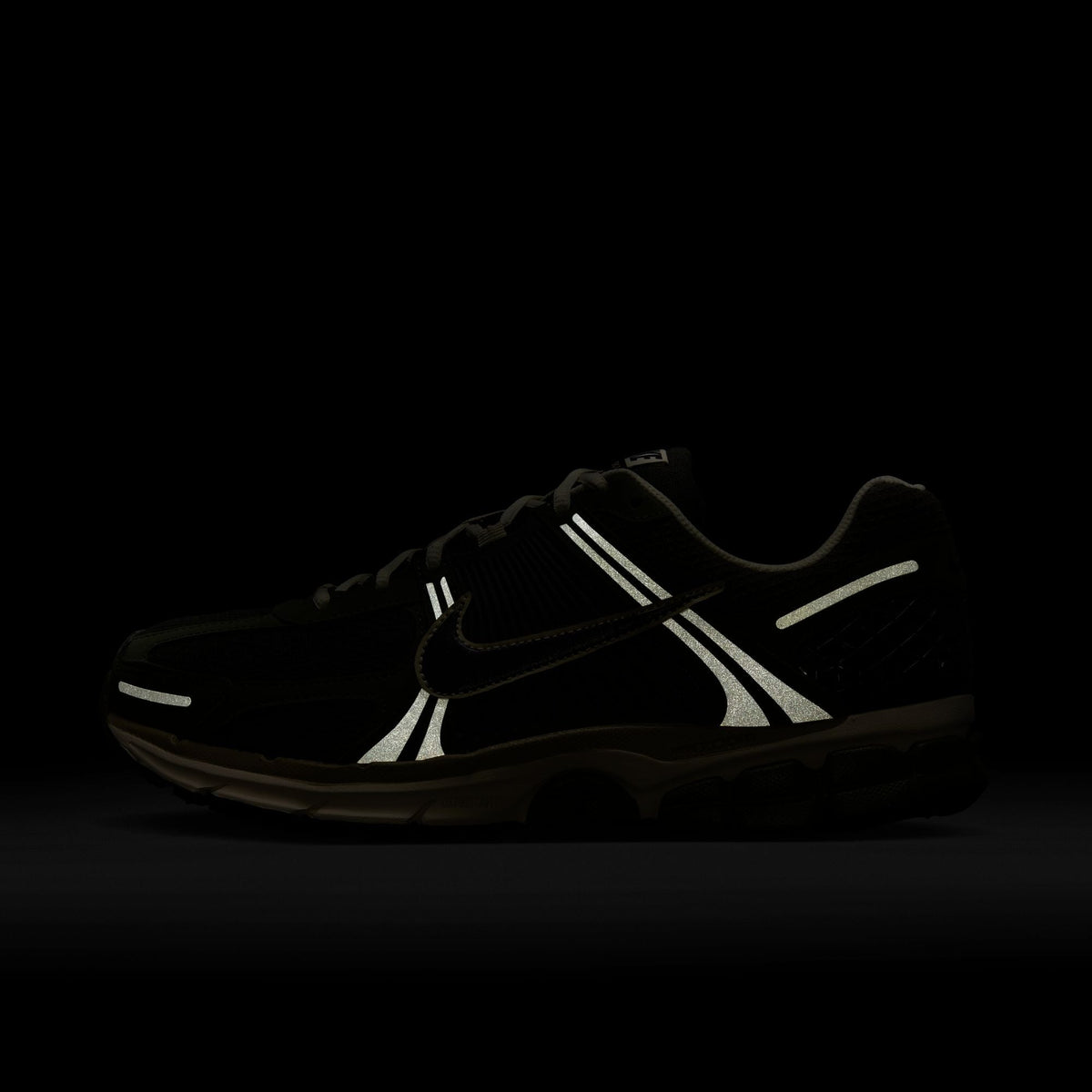 Nike Zoom Vomero 5 SE - Men's