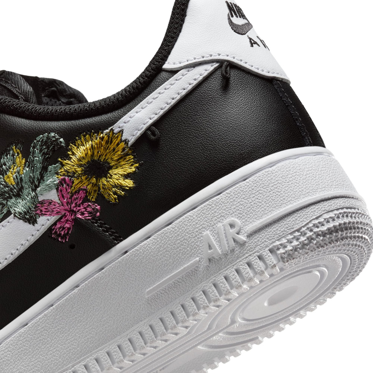 Nike Air Force 1 '07 Premium "Flowers" - Women's