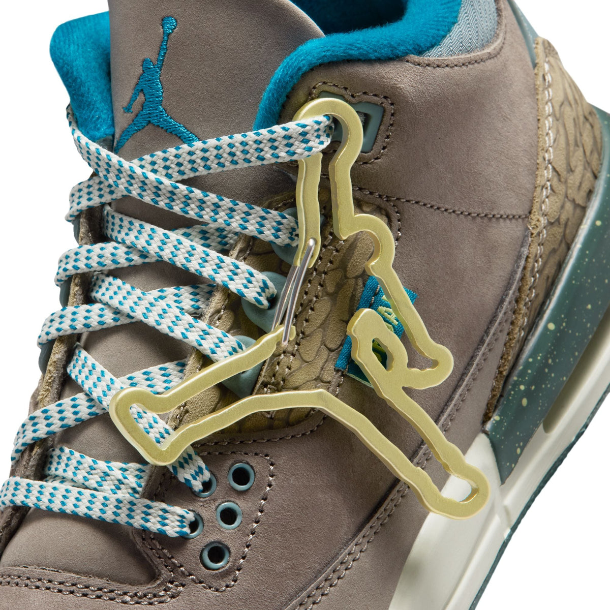 Air Jordan 3 Retro "Olive Grey" - Non Adult