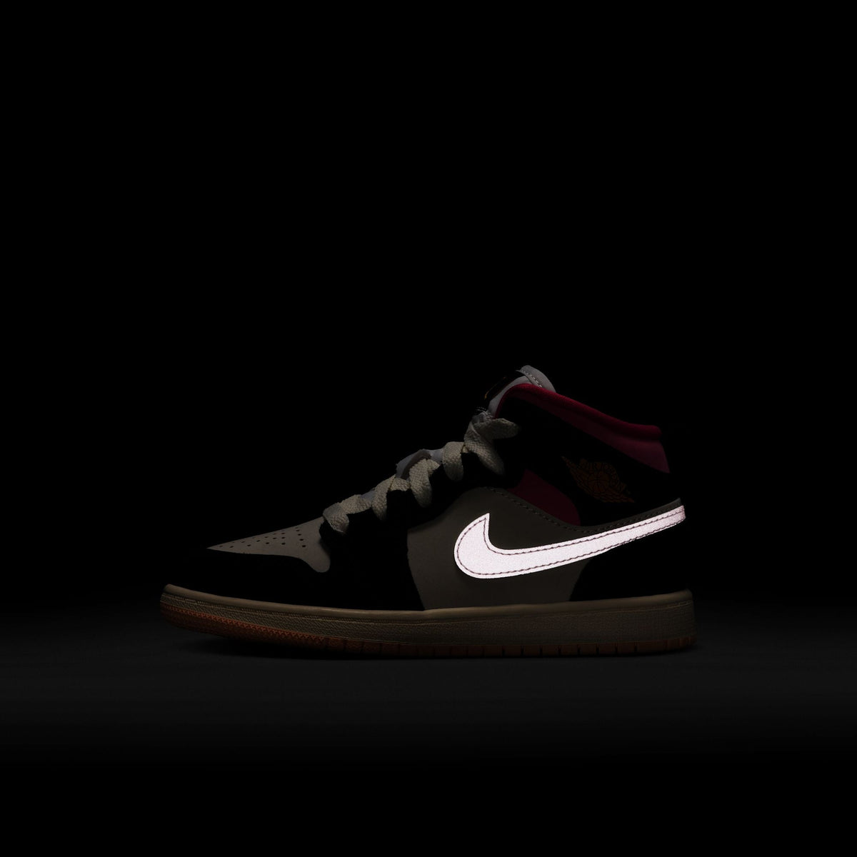 Air Jordan 1 Mid - Youth Sneakers