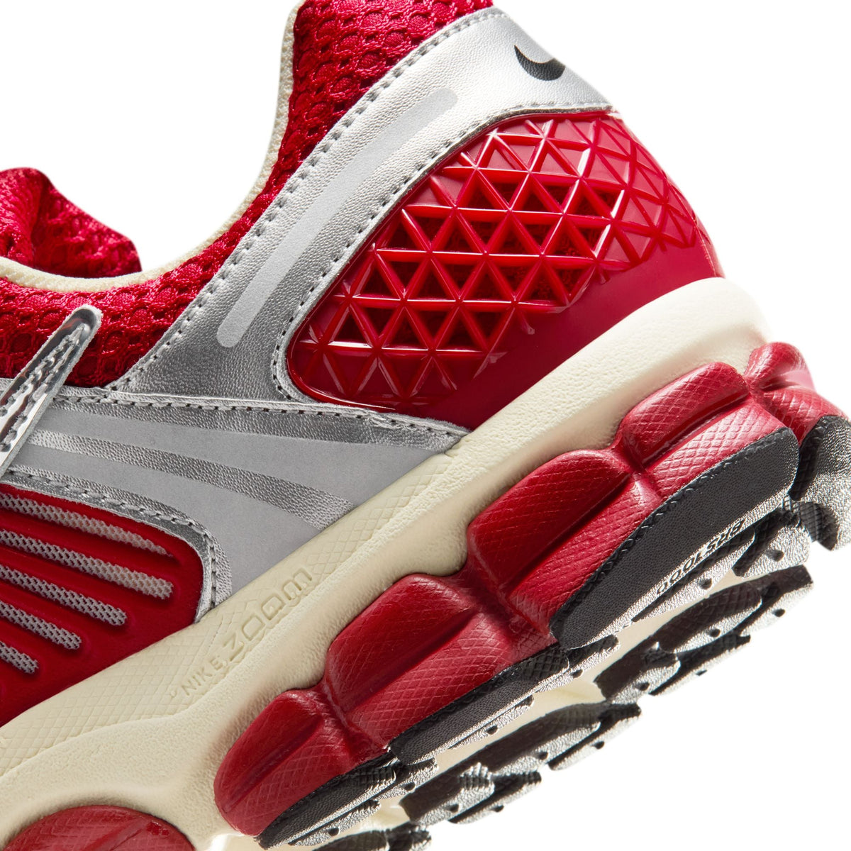Nike Zoom Vomero 5 - Men's