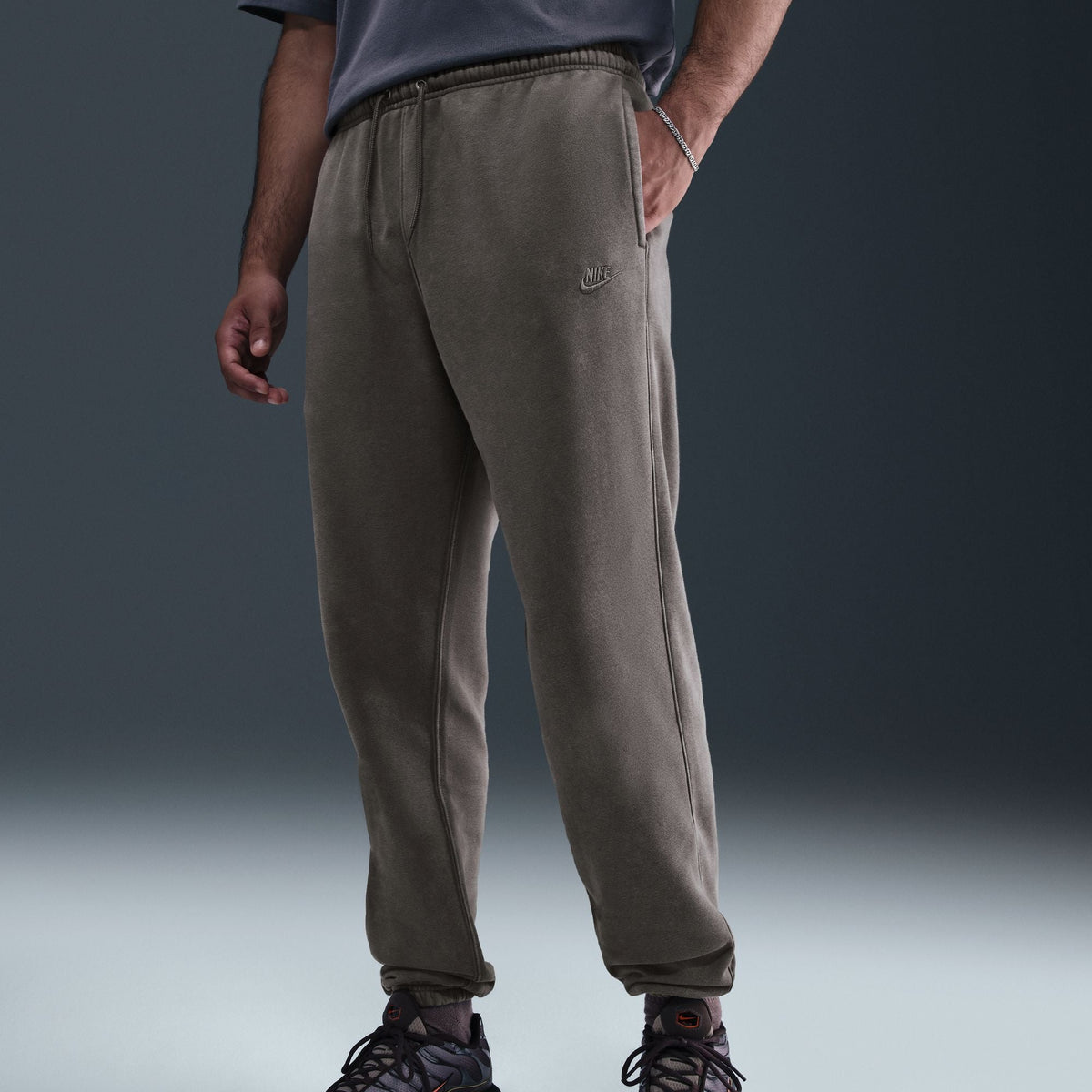 Nike Sportswear Club Washed Cuffed Fleece Pants - Men's