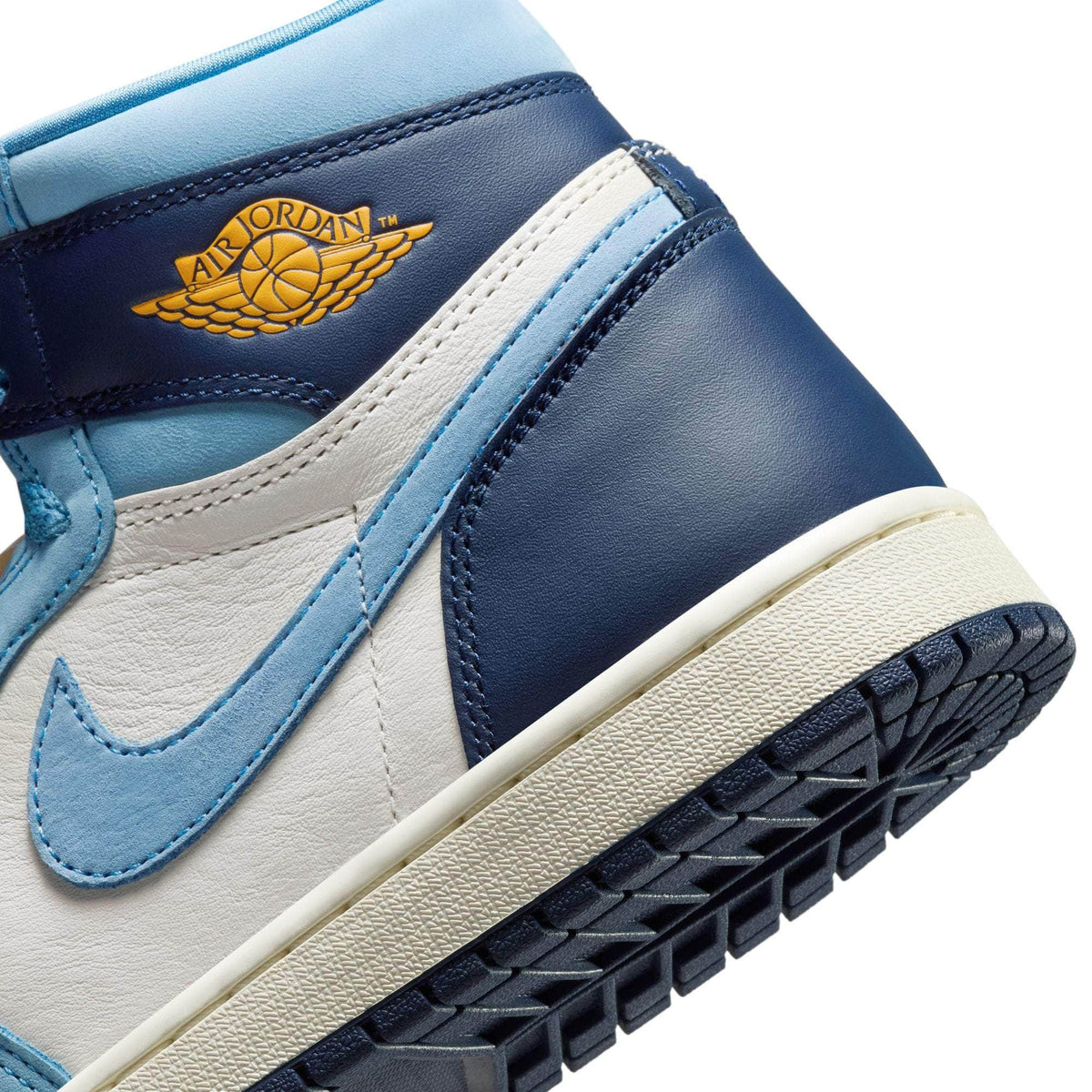 Air Jordan 1 High OG “First in Flight” - Women's