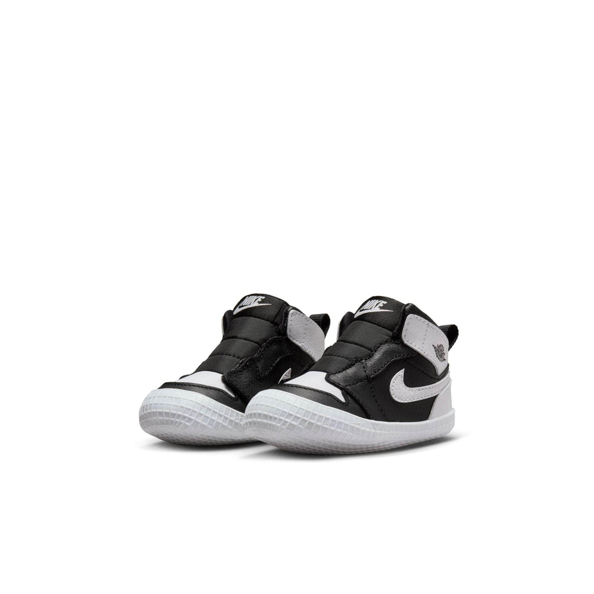 Air Jordan 1 Retro High OG "Reverse Panda" - Crib's