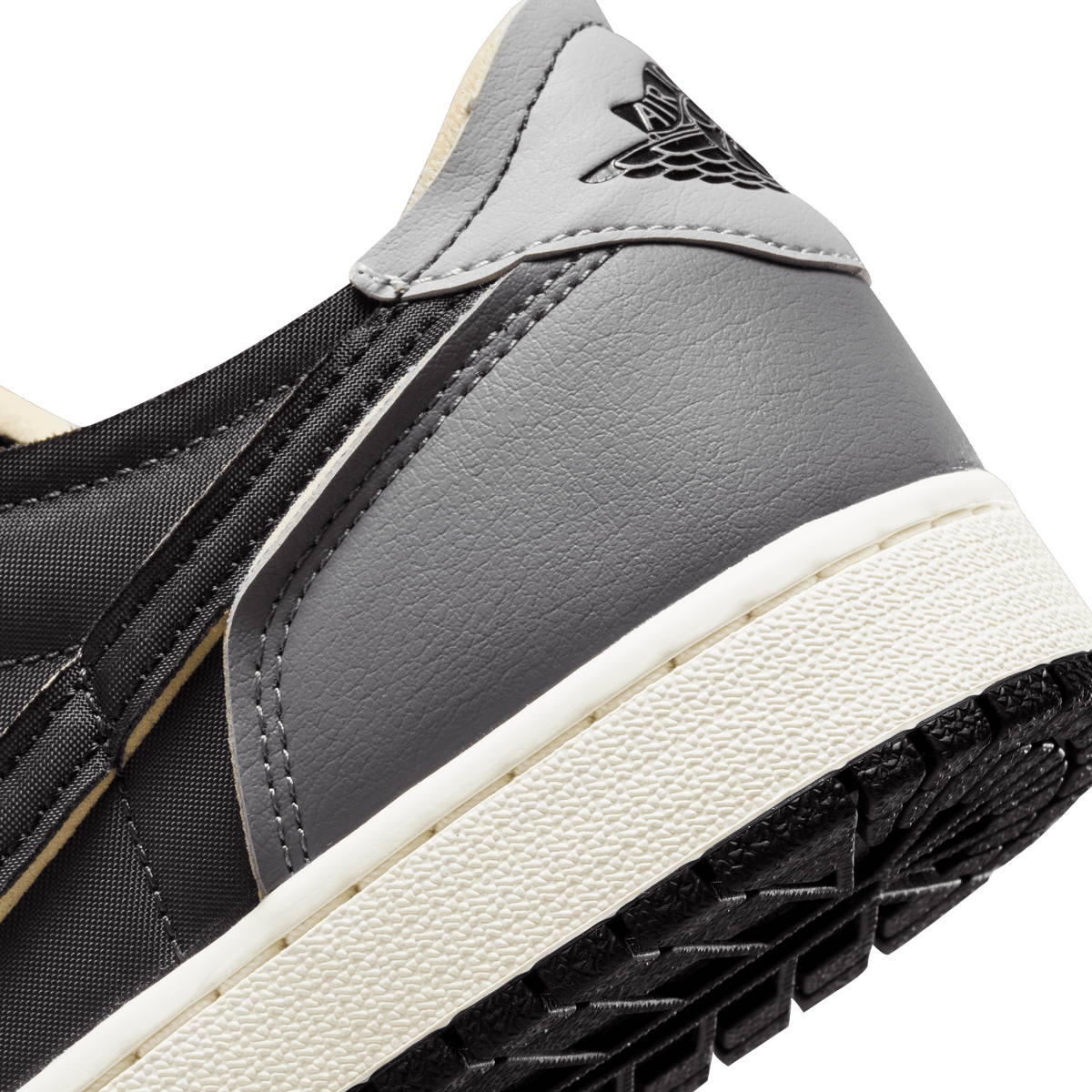 Air Jordan 1 Retro Low OG Dark Smoke Grey - Men's