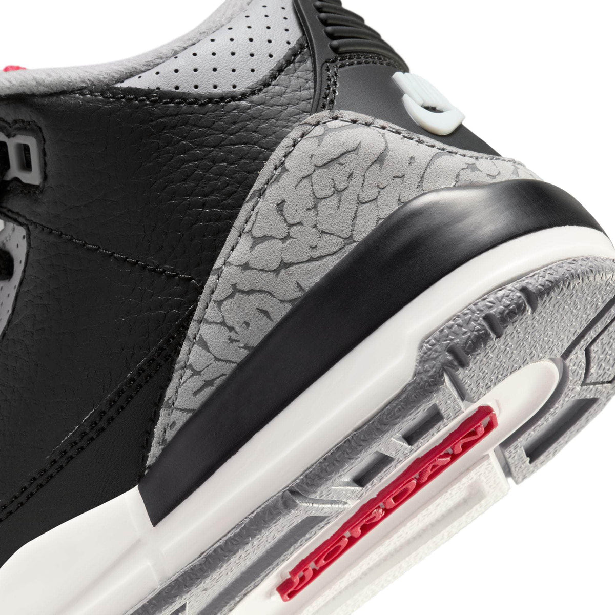 Air Jordan 3 Retro "Black Cement" - Youth Sneakers