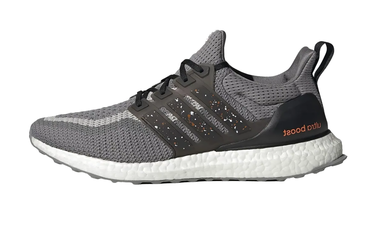 Ultraboost DNA CTY "Ho Chi Minh" FZ4864