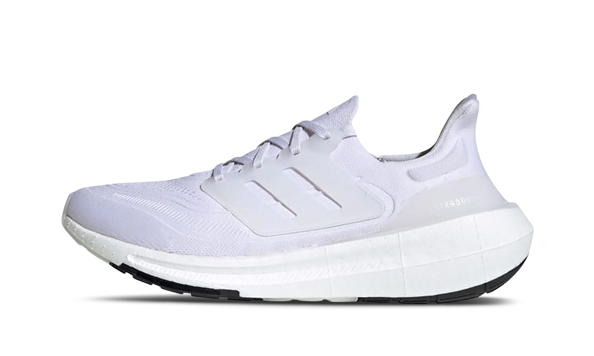 ULTRABOOST LIGHT "Black" GY9350