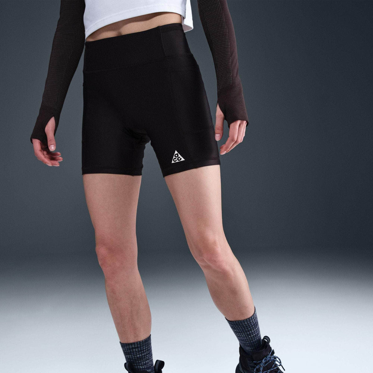 Nike ACG "Tree Frog" Dri-FIT ADV Mid-Rise 6" Shorts - Women's