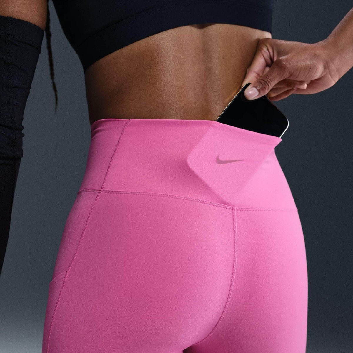 Nike One High-Waisted 8" Biker Shorts with Pockets - Women's