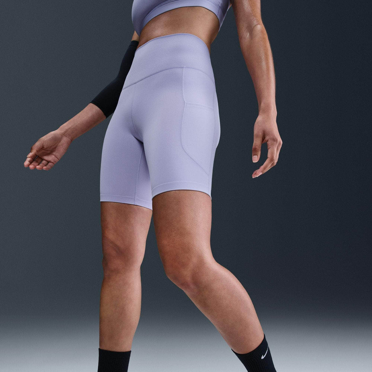 Nike One High-Waisted 8" Biker Shorts with Pockets - Women's