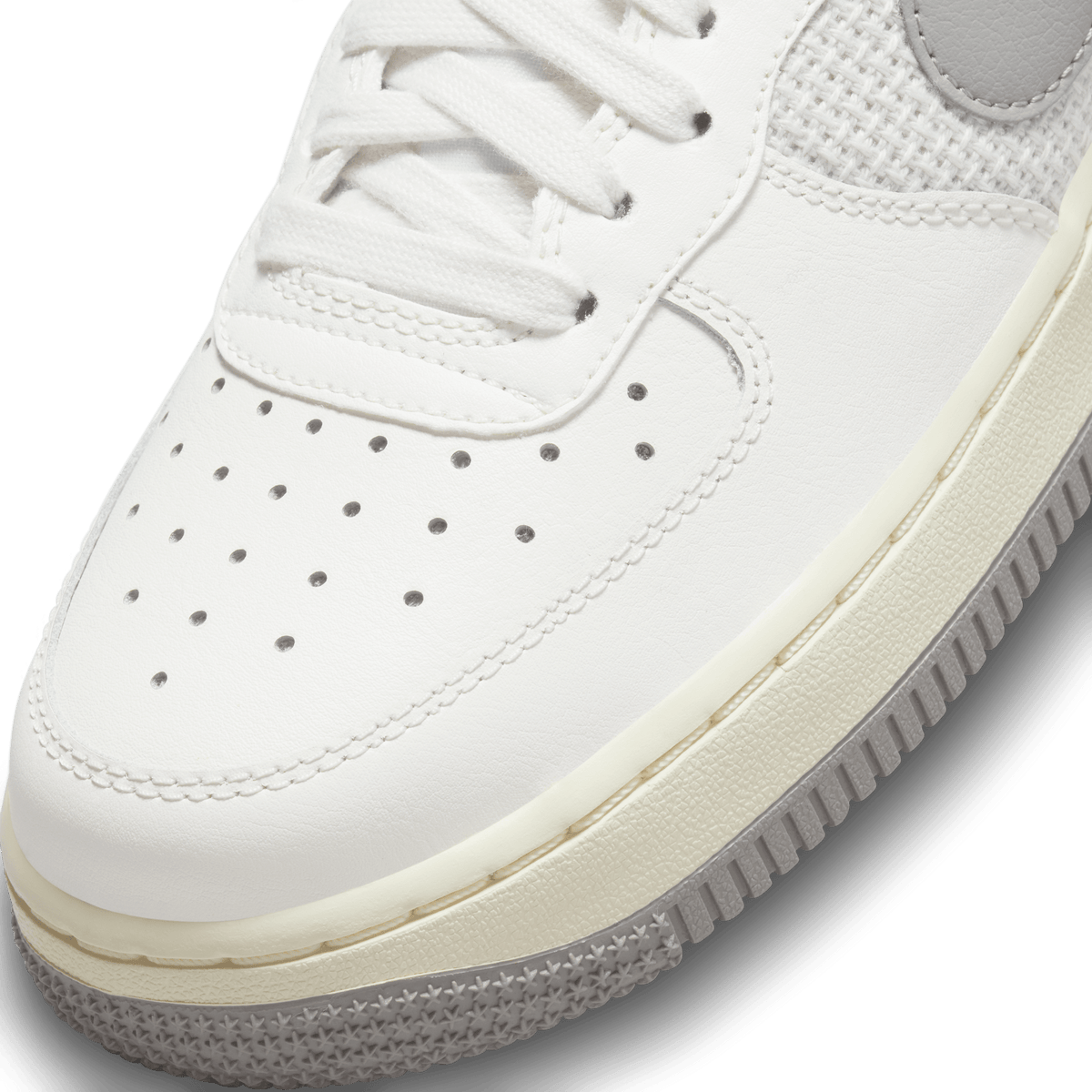 Nike Air Force 1 High LE
