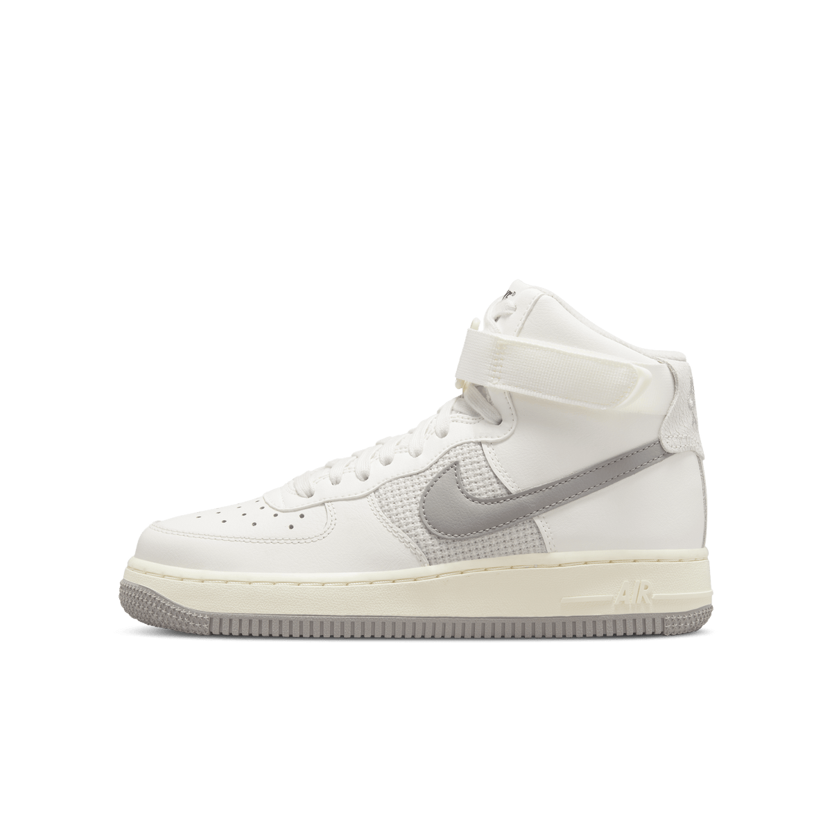 Nike Air Force 1 High LE