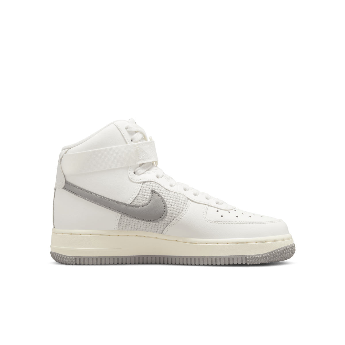 Nike Air Force 1 High LE