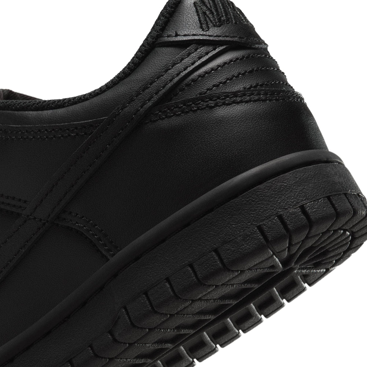 Nike Dunk Low "Triple Black" - Non adult