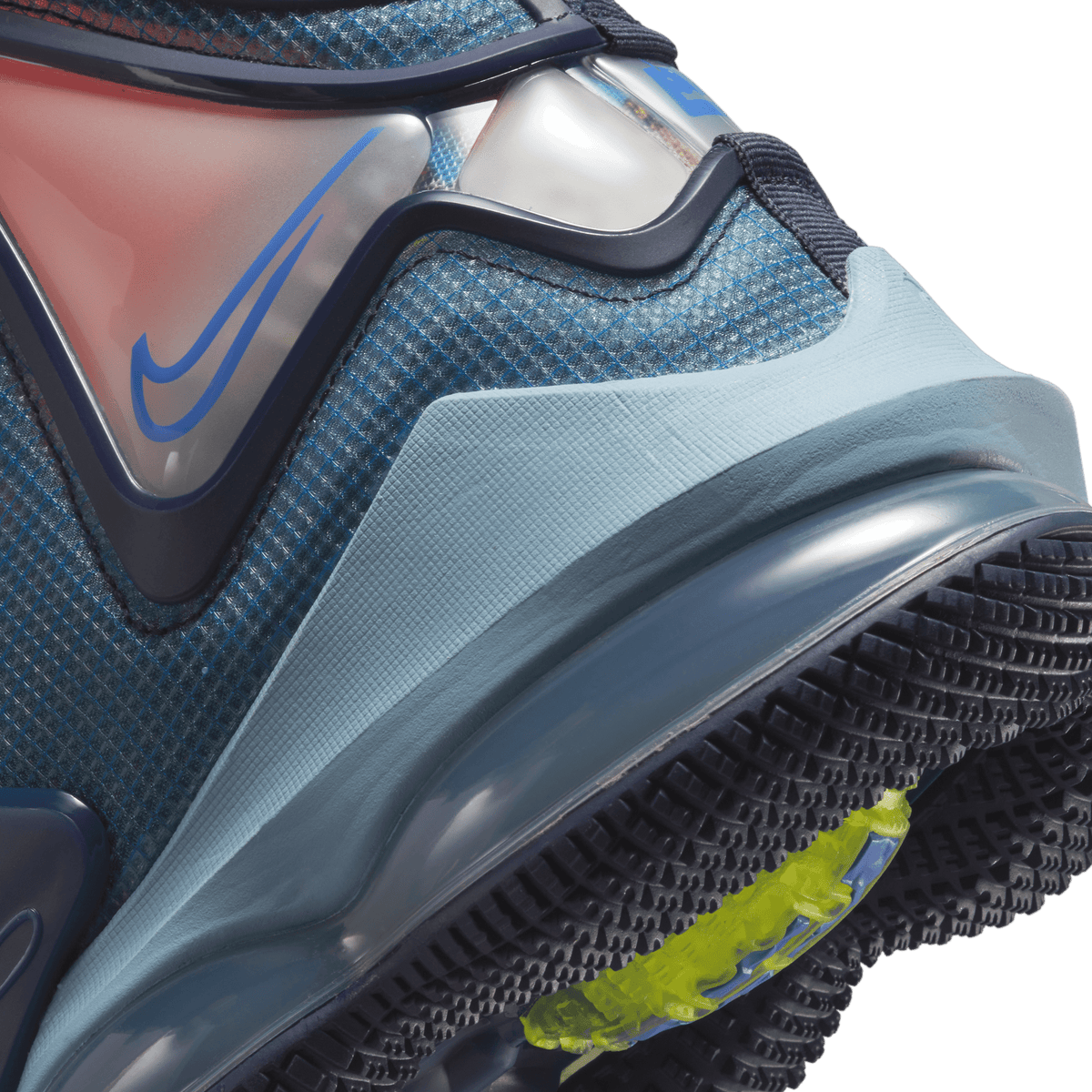 Nike LeBron 19 - Men's