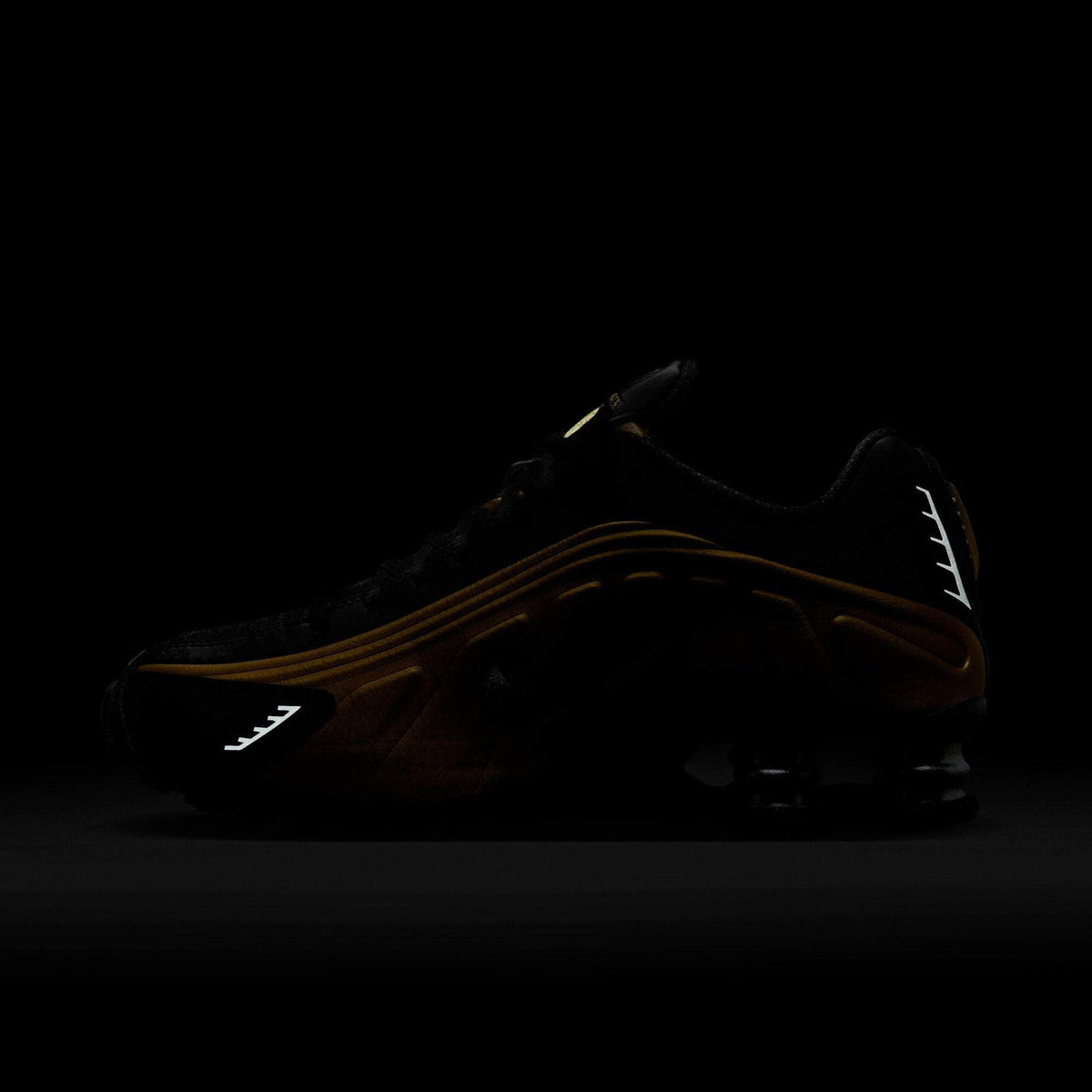 Nike Shox R4 - Women's