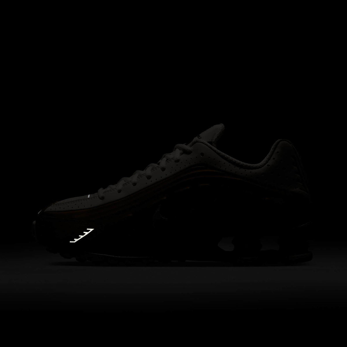 Nike Shox R4 - Women's