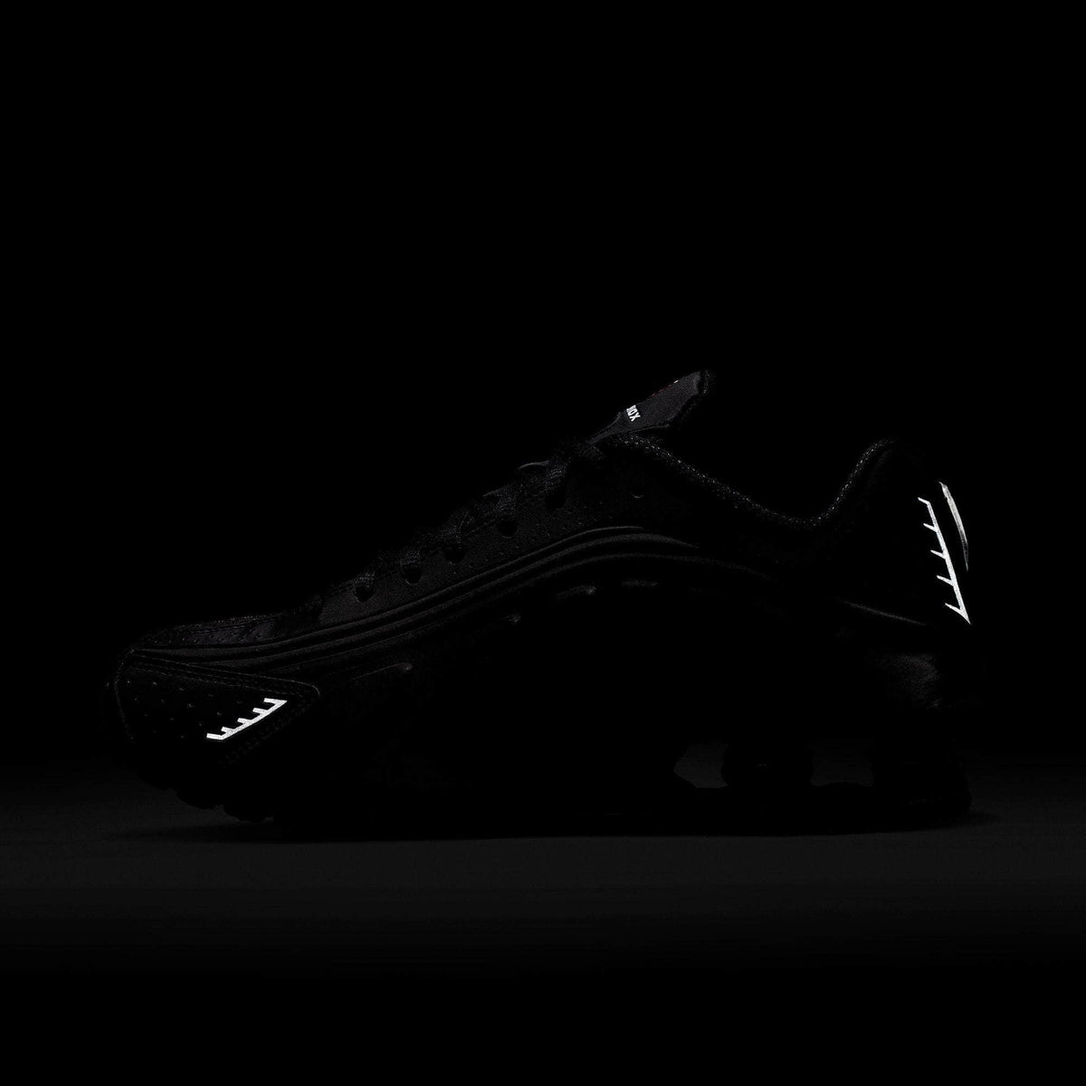 Nike Shox R4 "Black" - Women's