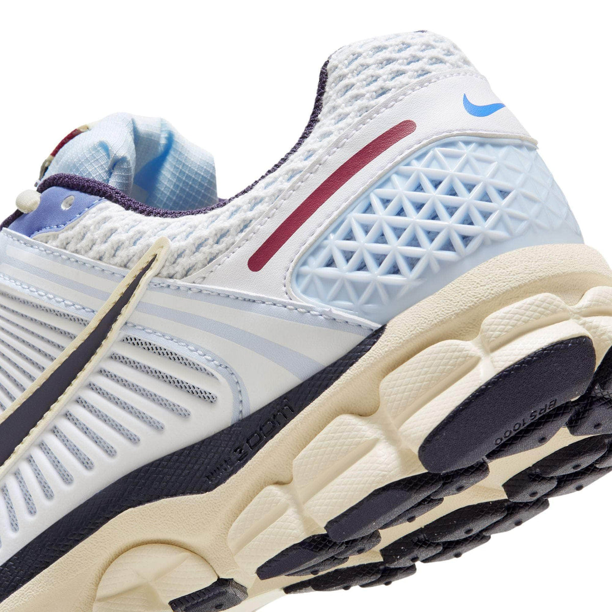 Nike Zoom Vomero 5 - Women's