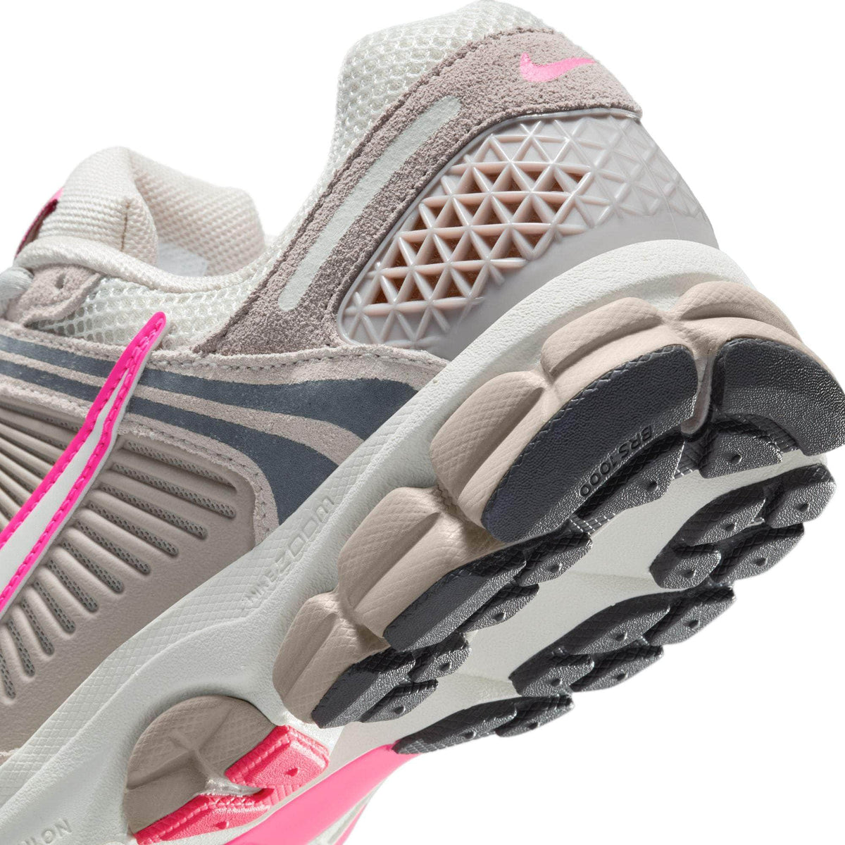 Nike Zoom Vomero 5 - Women's