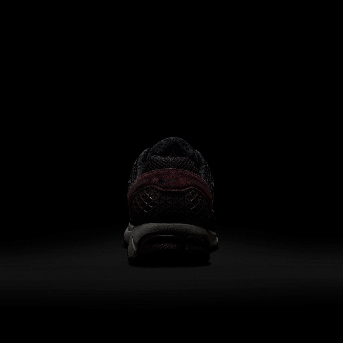 Nike Zoom Vomero 5 - Men's