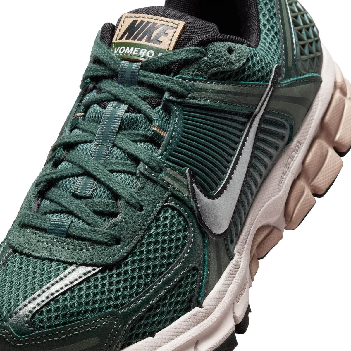 Nike Zoom Vomero 5 - Women's