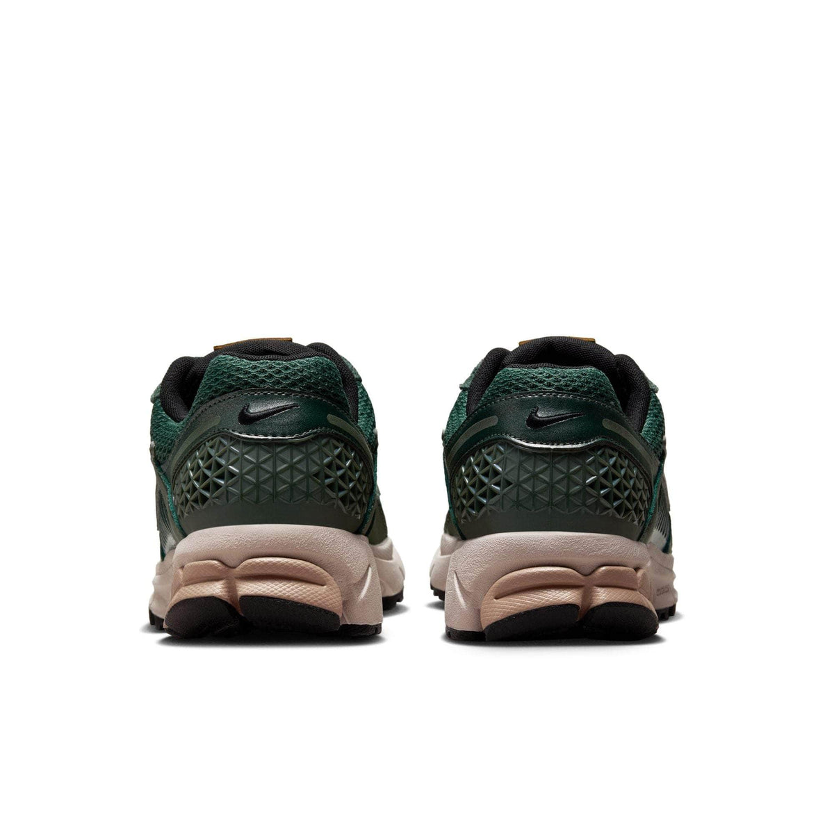 Nike Zoom Vomero 5 - Women's